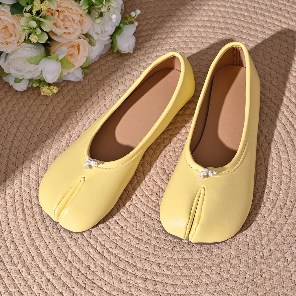 Japanese Style Tabi Ninja Shoes Women Cozy Leather Flats Split Hoof Toe Loafers Femme Mary Jeans Mocasines Ladies Ballerina Shoe