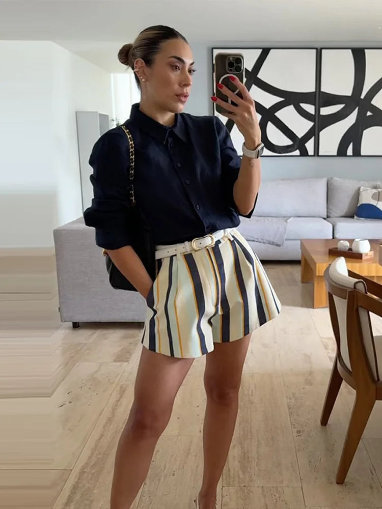 Chic Striped Women's Shorts Loose Mid-Waist Button Pocket Lady Short Pants 2026 Summer Autumn Fashion Female Street Bottoms