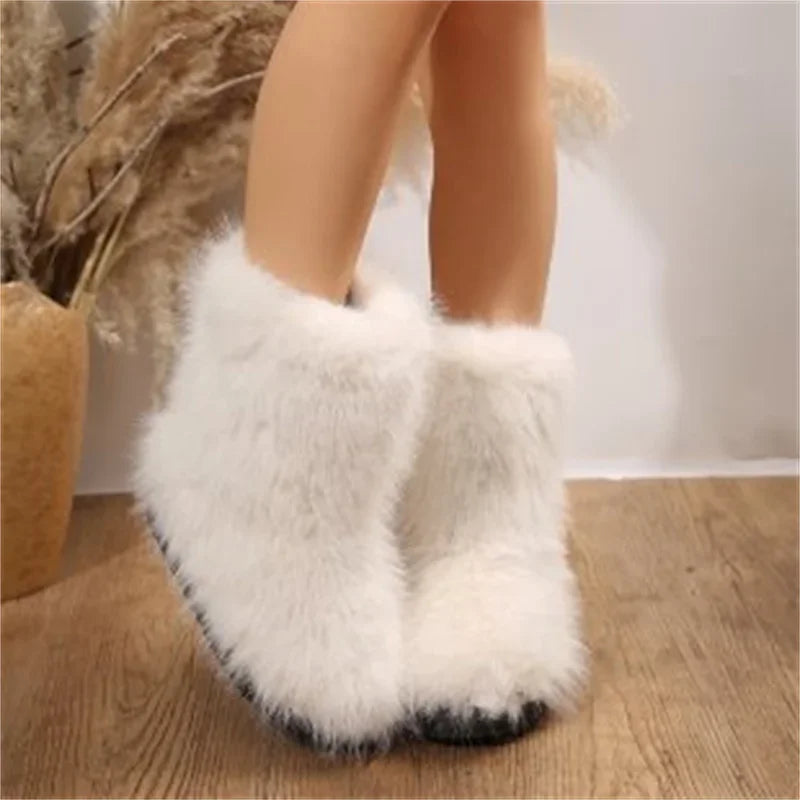 Women's Winter Snow Boots Outdoor Luxury Furry Faux Fox Fur Boots Woman Plush Warm Platform Shoes New Fashion Bottes Big Size