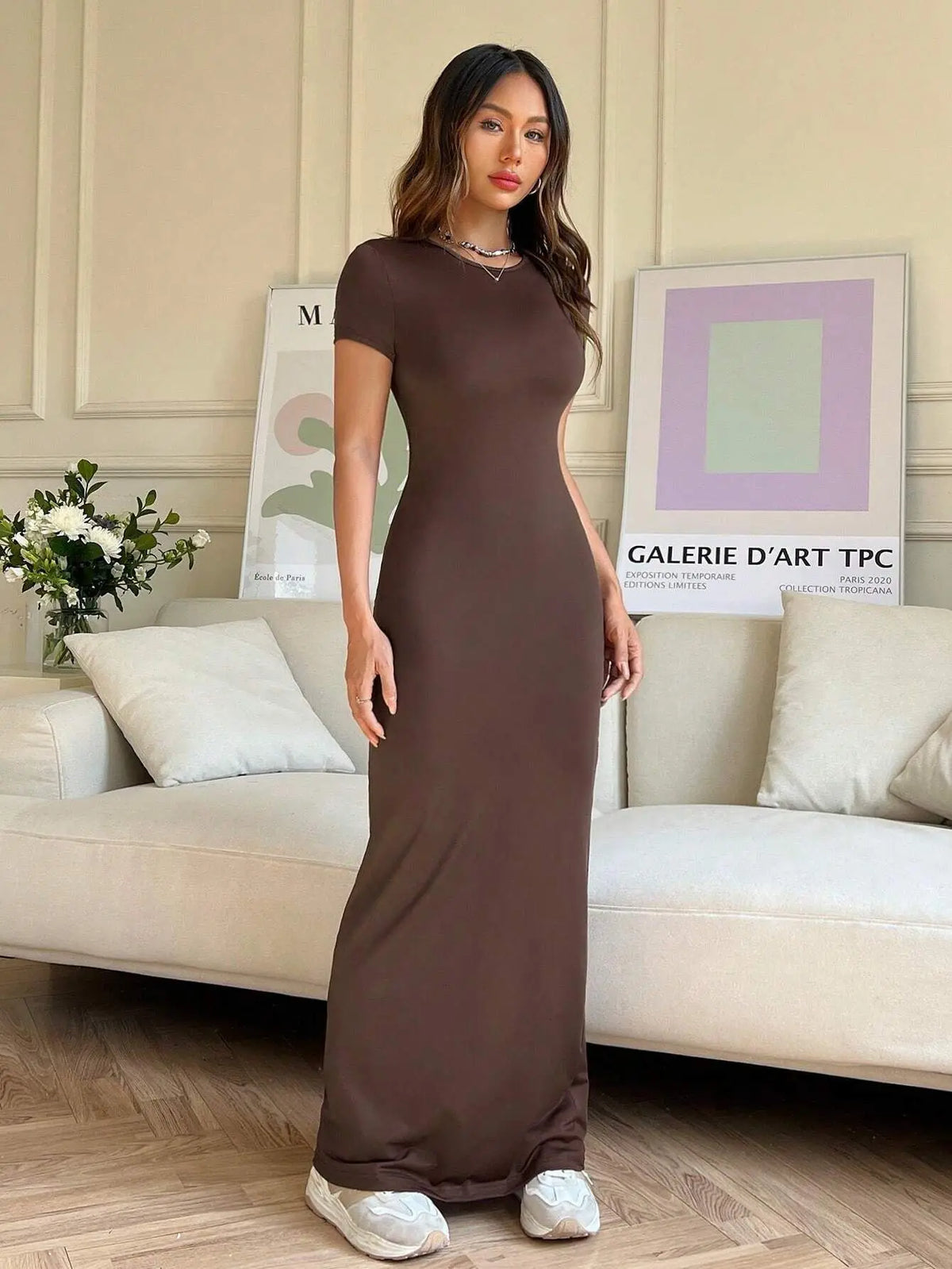Short-sleeved Solid Color Slim Sexy Waisted Spring And Summer Temperament Dress Women's Round Neck Elegant Long Dress For Dinner