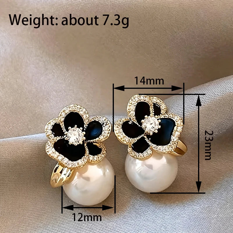 Huitan Gorgeous Black Enamel Flower Stud Earrings Wedding Party Big Round Imitation Pearl Earrings Fashion Jewelry for Women