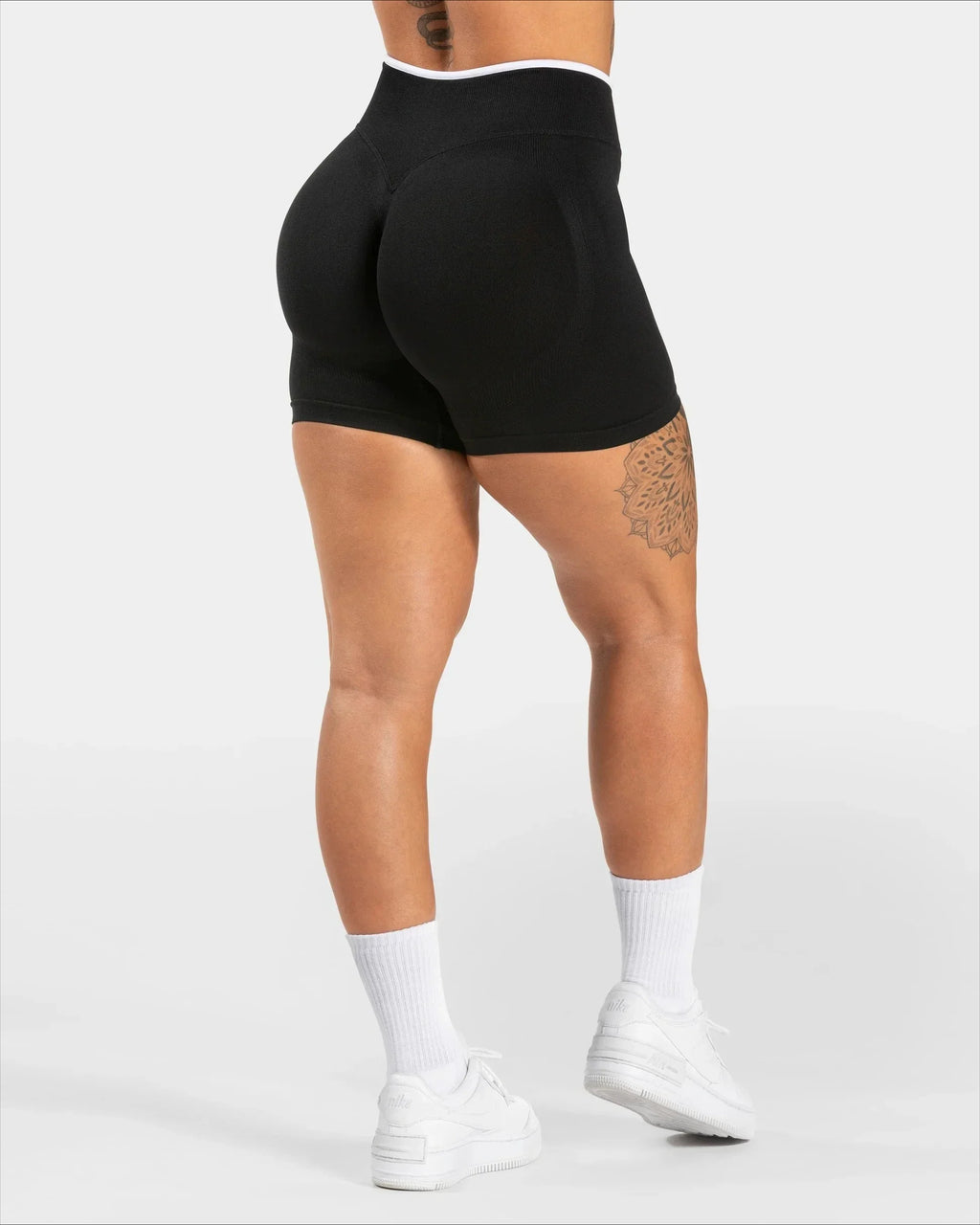 Women White Waist Tight Summer Seamless Sports Shorts High Waist Hip Lifting Yoga Pants Running High Elastic Sport Shorts Female