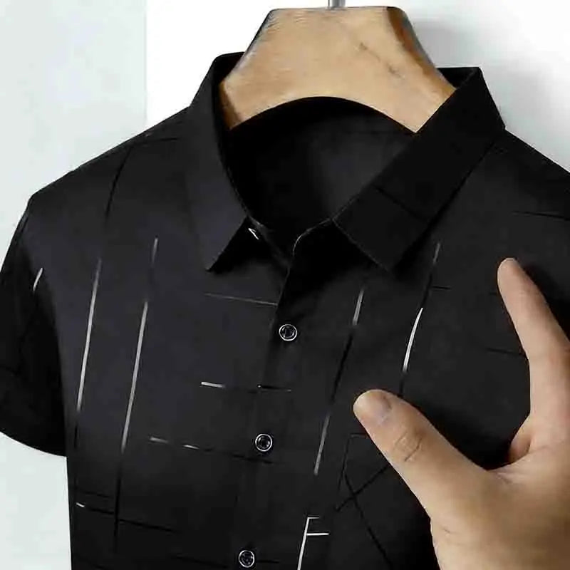 2026 New Men's Silky Short Sleeve Shirt Wrinkle-Resistant Short Sleeve Casual Office Daily Wear