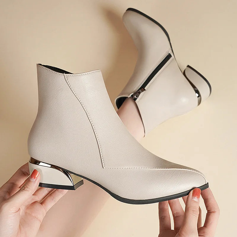 Autumn and Winter 2024 Women Boots British Style Fashion Boots for Women New Thick Heeled Oversized Fashion Short Boots