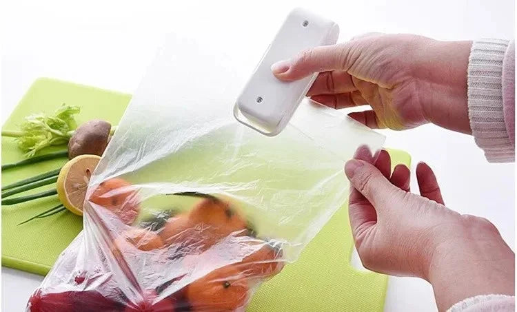1pc Portable Mini Heat Sealer for Plastic Bags Snack Food Bag Sealing Machine Package Closure Home Kitchen Storage Accessory