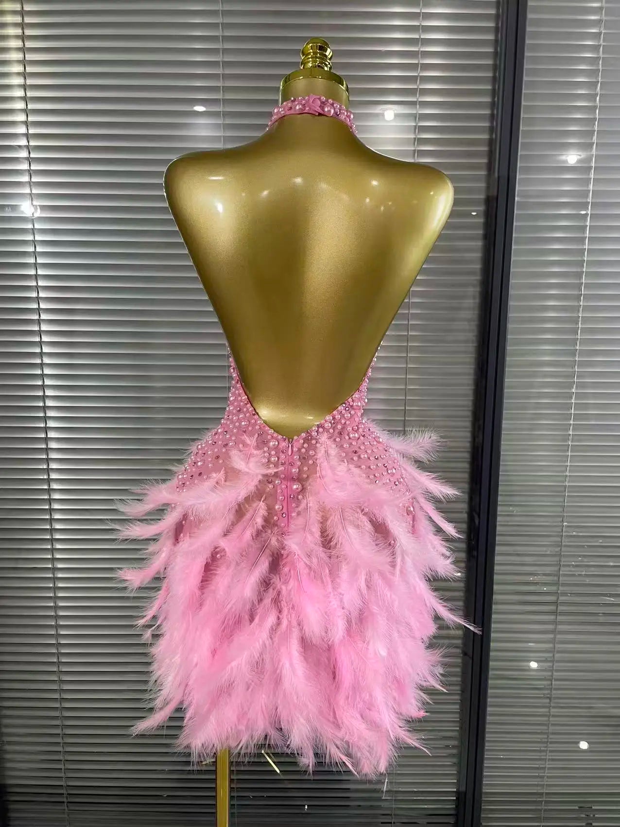 Shining Beading Women Sexy Halter Backless Feathers Bodycon Mini Dress Nightclub Party Celebrate Birthday Photoshoot Outfit