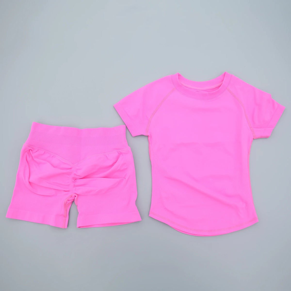 SWEAT UNDFYNE 2 Pieces Sports Sets Short Sleeve Seamless Yoga Top Fitness Set Women Workout Running Sports Shorts Gym Suit