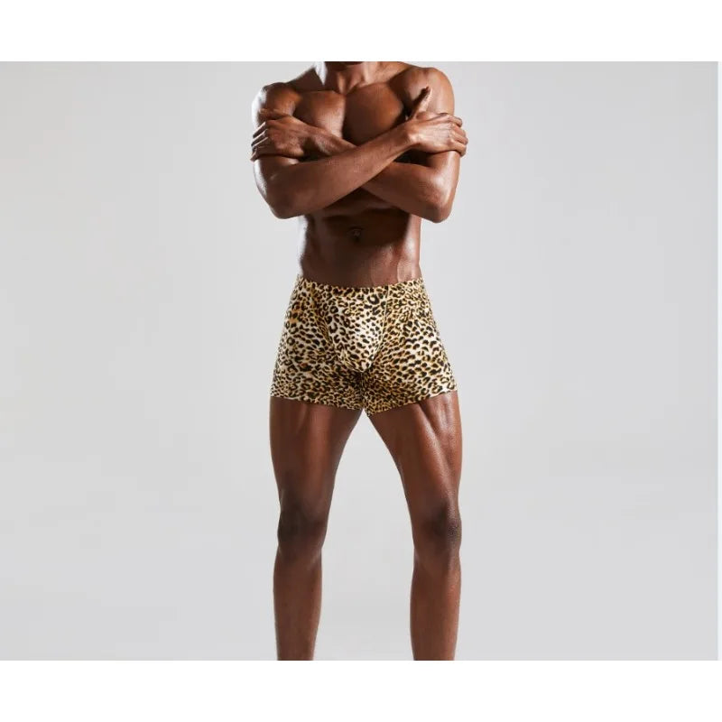 Sexy Wild Leopard Print Slim Fit Men's Casual Shorts Beach Vacation Quick Drying Swim Shorts Home Men's Shorts Pajama Pants Gym