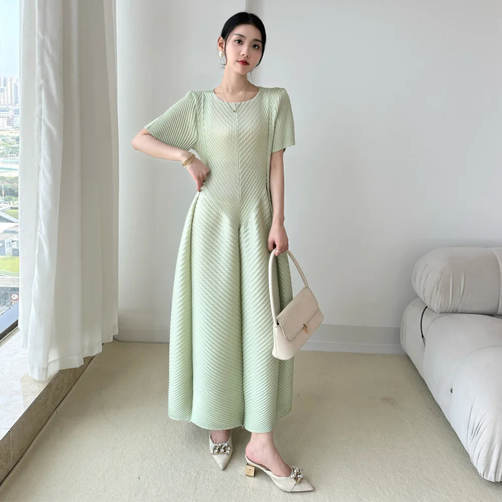 LANMREM High End Purple Pleated Women's Dress 2025 New Round Neck Short Sleeved Spliced Design Ball Gown Summer Dresses 2DB3489