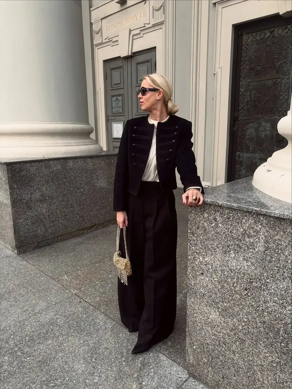 Black Round Neck Military Jacket Women Casual Full Sleeve Buttons Cropped Slim Coat 2026 Lady Daily Street Napoleon New Jackets