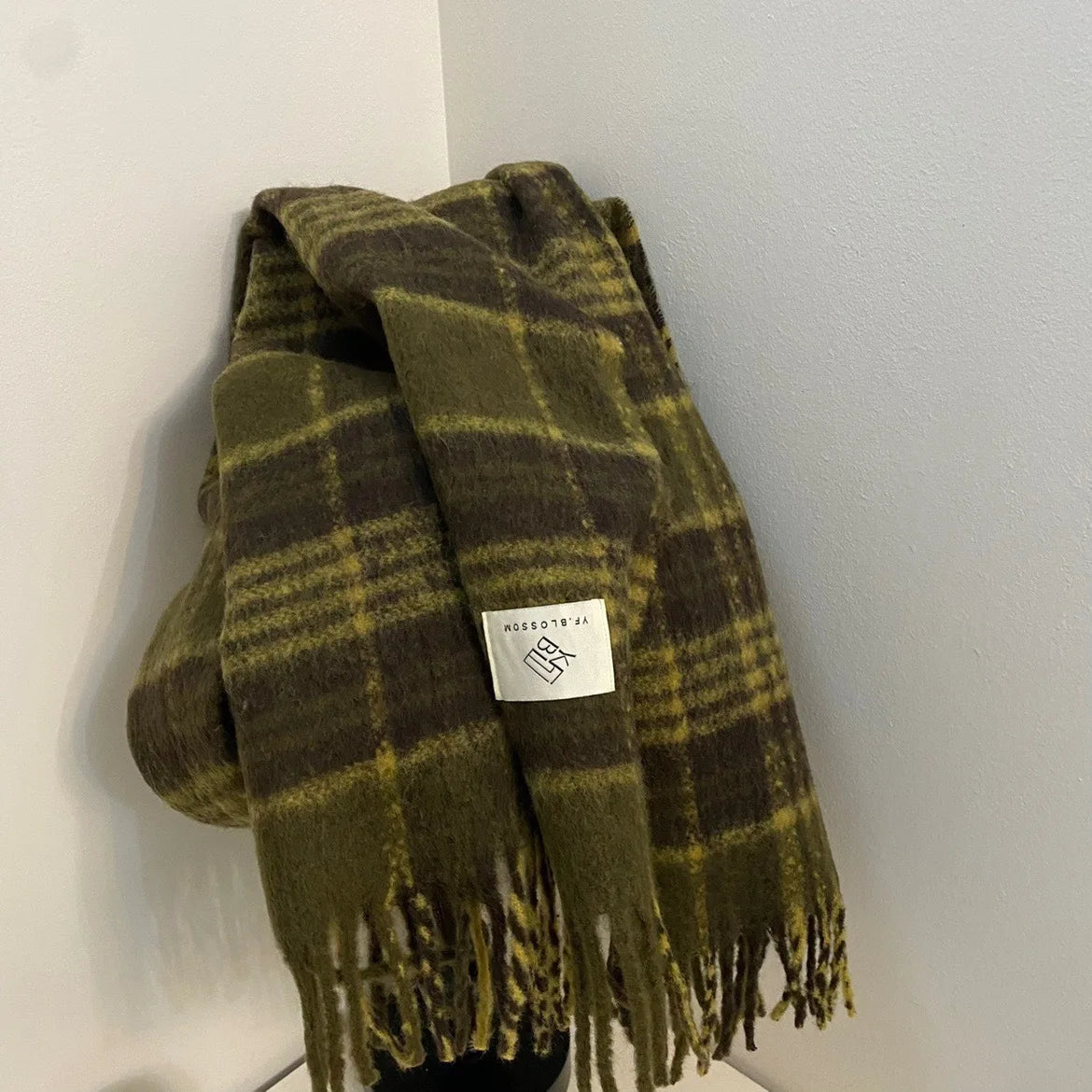 Maillard Womens Reversible Scarf Plaid  Windproof Insulation,personality,Winter Shawl Wrap Oversized Tartan Stripe Fringe Scarve