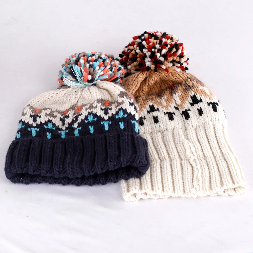 2024 skiing Cashmere Woman Winter Hat Autumn Beanies With Pompom Warm Wool Skullies fashion acrylic beanies winter hat