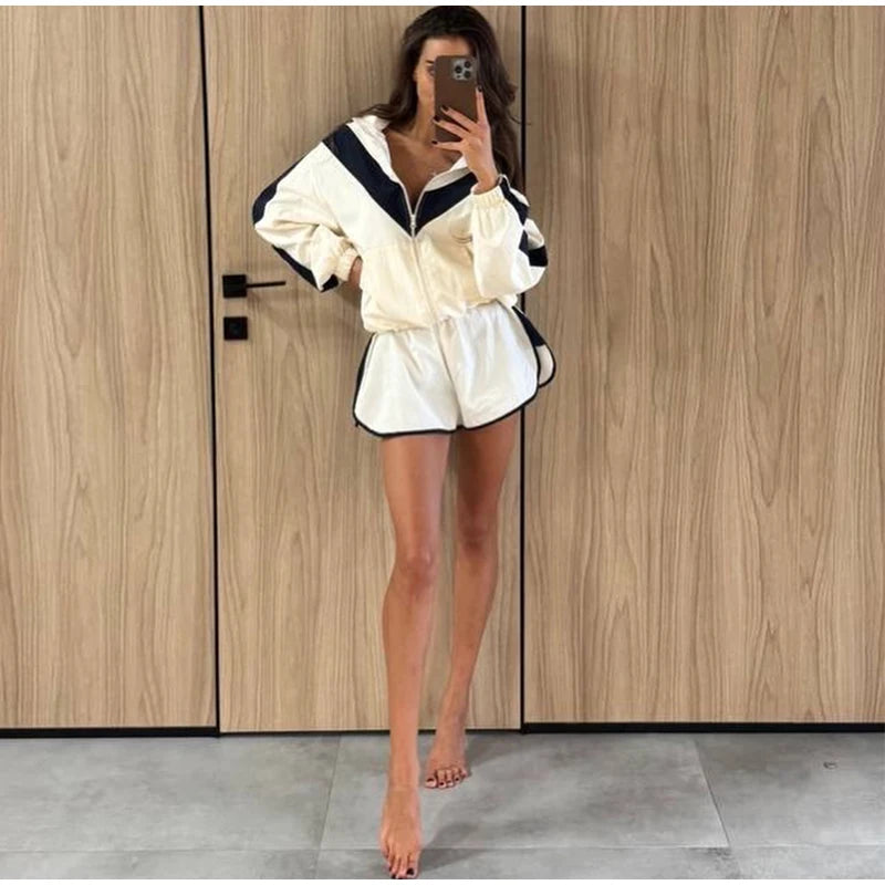 Fashion Contrast 2 Piece Short Set Women's Stand Collar Zip Lightweight Jacket Loose Mini Shorts 2026 New Lady Casual Outfit