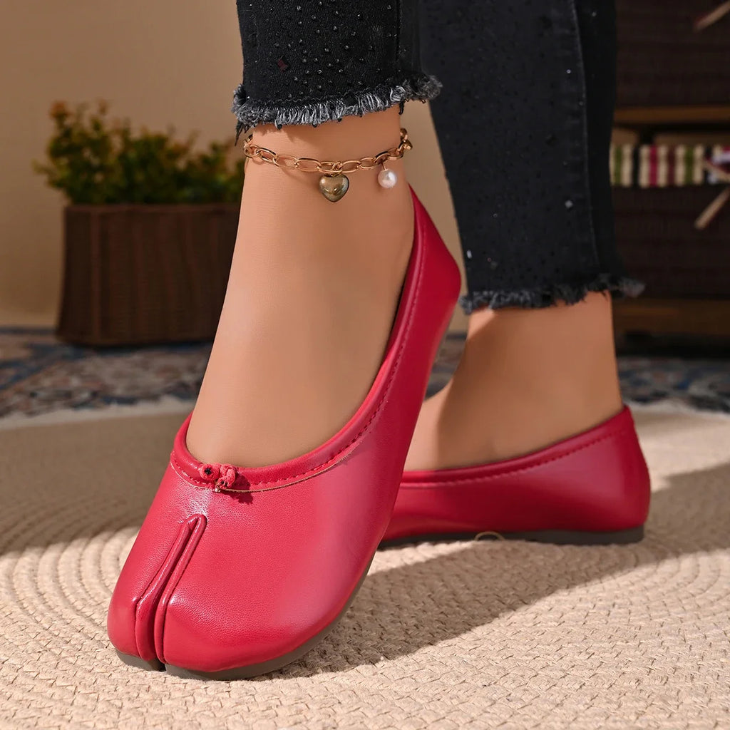 Japanese Style Tabi Ninja Shoes Women Cozy Leather Flats Split Hoof Toe Loafers Femme Mary Jeans Mocasines Ladies Ballerina Shoe