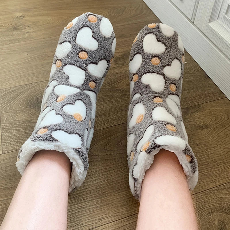 1 Pairs Women Slippers Autumn Winter Home Warm Padded Thickened Colorful Love Mid-calf Non Slip Women Floor Shoes Zapatos