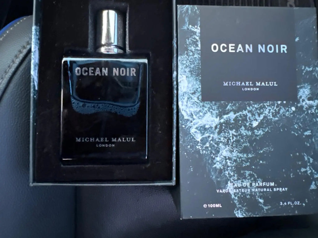 Ocean Noir Ocean Noir perfume, with dark blue bottle body, clean ocean flavor and wooden finish, is suitable for daily commuting, business occasions and night dating.