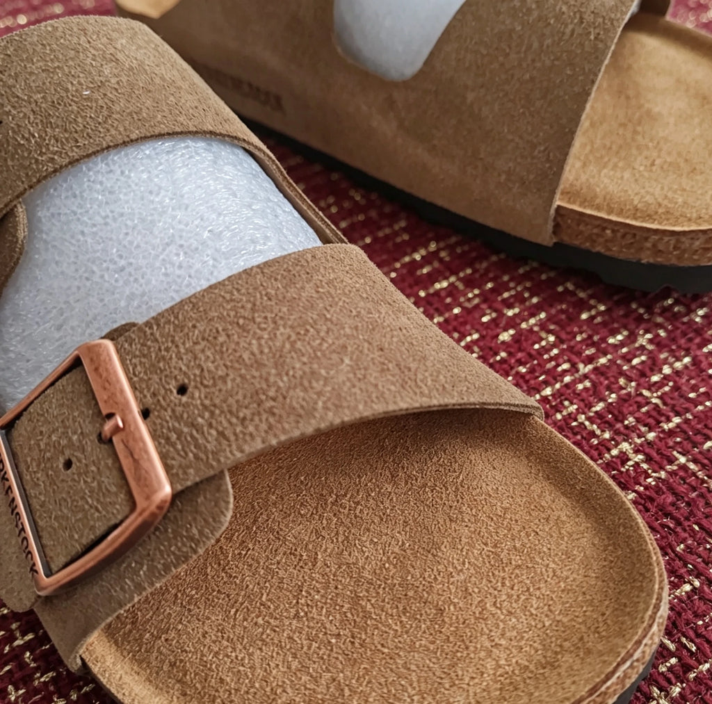 Unisex Trendy Leather Sandals 2026 New Arrival Non-Slip Comfort Casual Narrow Beach Shoes for Spring and Autumn