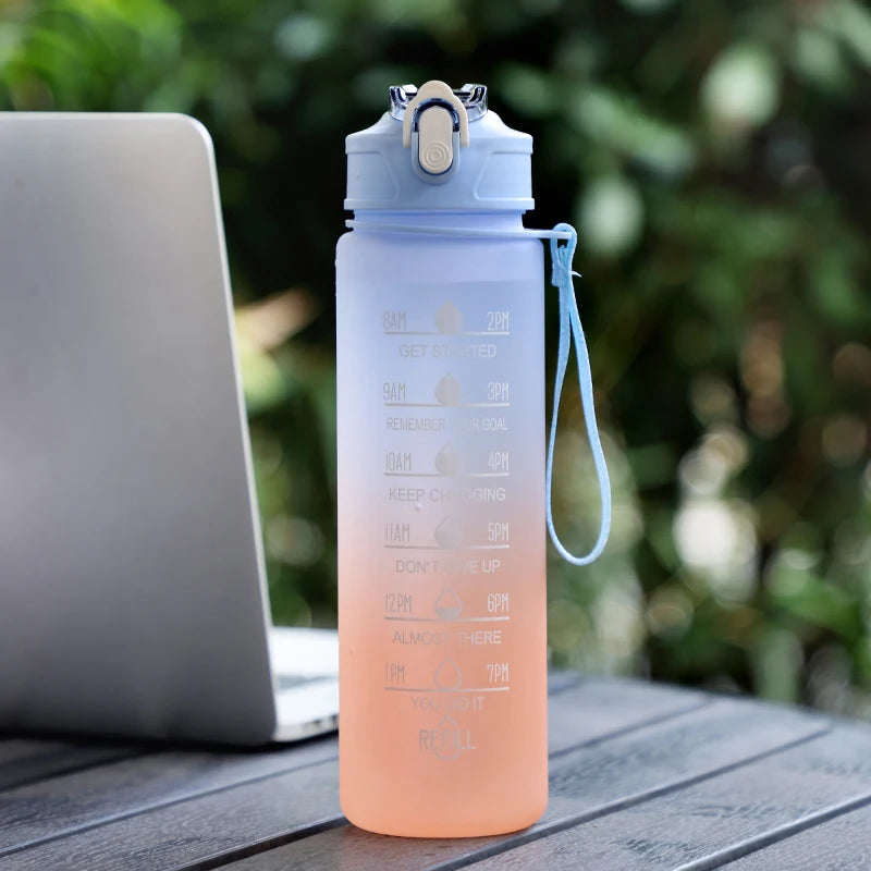 Graduated Straw Cup with Large Capacity of 800ml, Suitable for Sports and Outdoor Activities, Cute and Portable Sports Camping Cup, Water Bottle, Suitable for Students and Girls, Gift for Best Friends