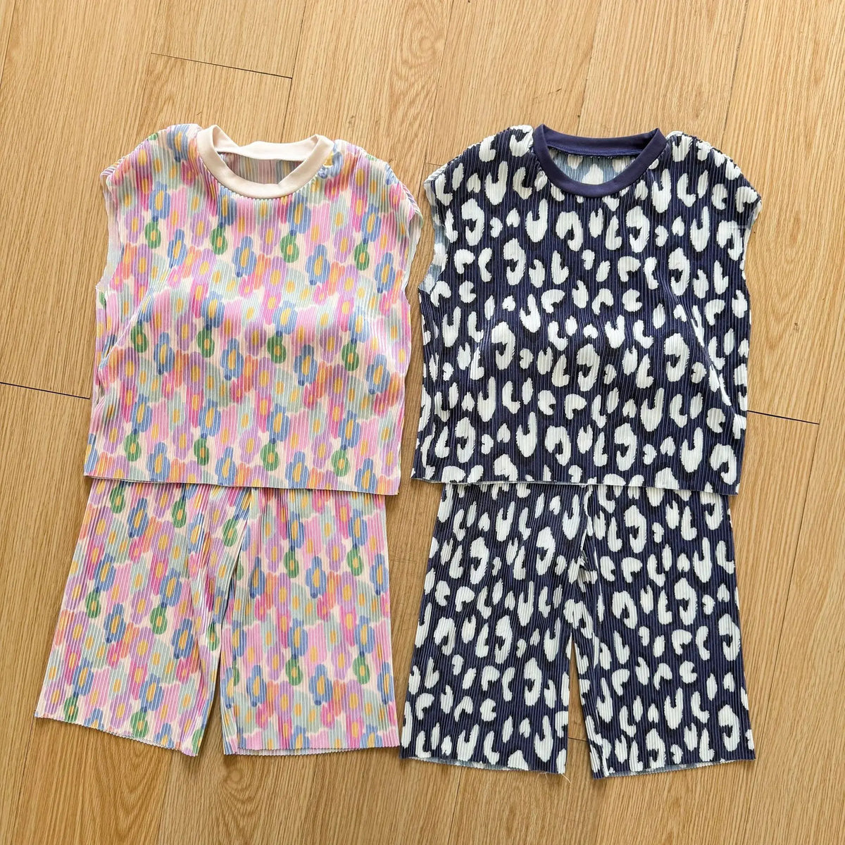 2026 New Infants Kids Matching Clothing Set Cartoon Print Pleated 2 Pieces Suit Tank Top Trousers Soft Loose Streetwear Homewear