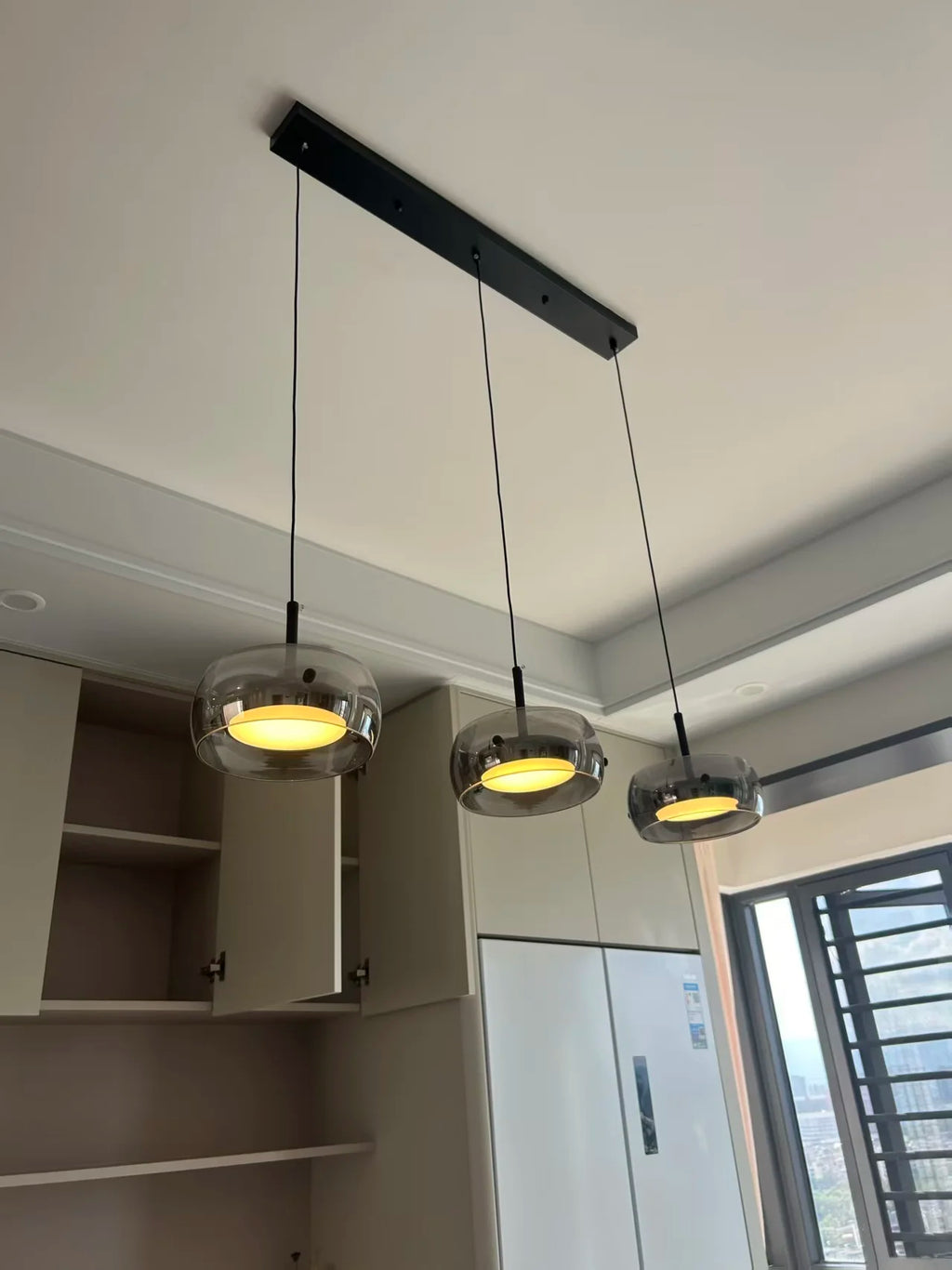 Modern Led Glass Pendant Light for Island Restaurant Hanging Lamp Decoration Ceiling Chandeliers Modern Home Decoration