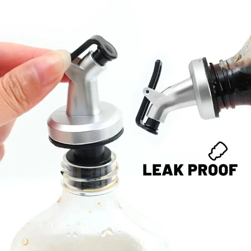 1/3/5Pcs ABS Oil Bottle Stopper Lock Good Sealing Press Design Wine Pourers Kitchen Bar Tool Silicone Rubber Olive Oil Sprayer