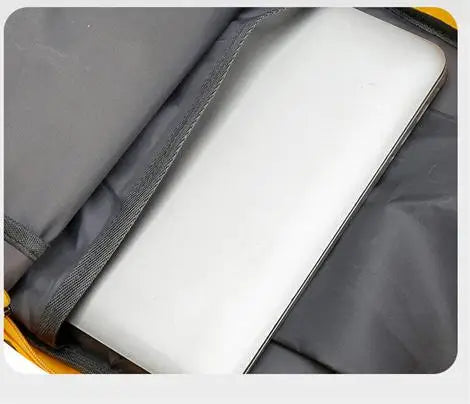 Outdoor Mountaineering Bag Men's Large Capacity Travel Bag Waterproof Hiking Scratch-resistant Wear-resistant Sports Backpack