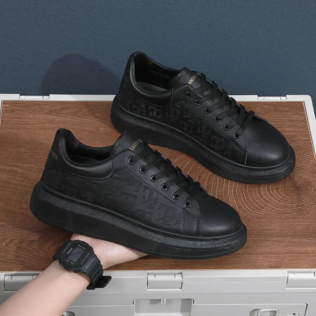 2026 Men's Casual Shoes Spring and Autumn Flat-soled Casual Leather Shoes Sports Shoes Black and White Men's Thick-soled Shoes
