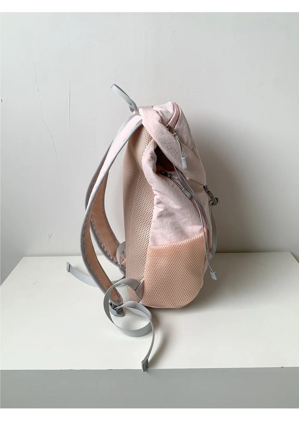 Women Outdoor Sports Backpack With Large Capacity Lightweight Nylon Backpack Suitable Casual Versatile Camping Travel Bag Unisex
