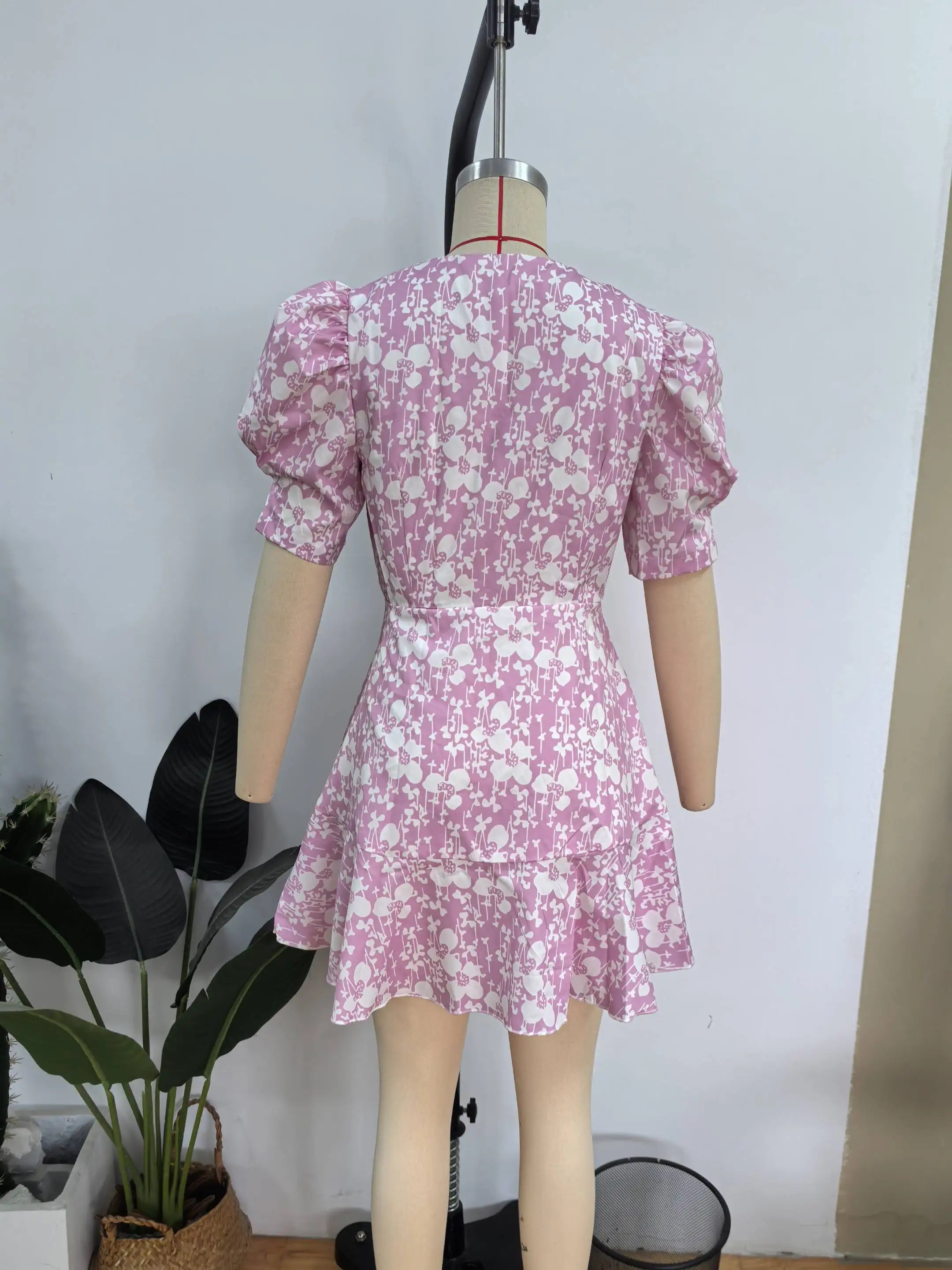 Fashion Women V Neck Printed Short Dress Puff Sleeve Waist-cinching Lace Up Mini Dresses Lady Chic Daily Street Gown 2026 Summer