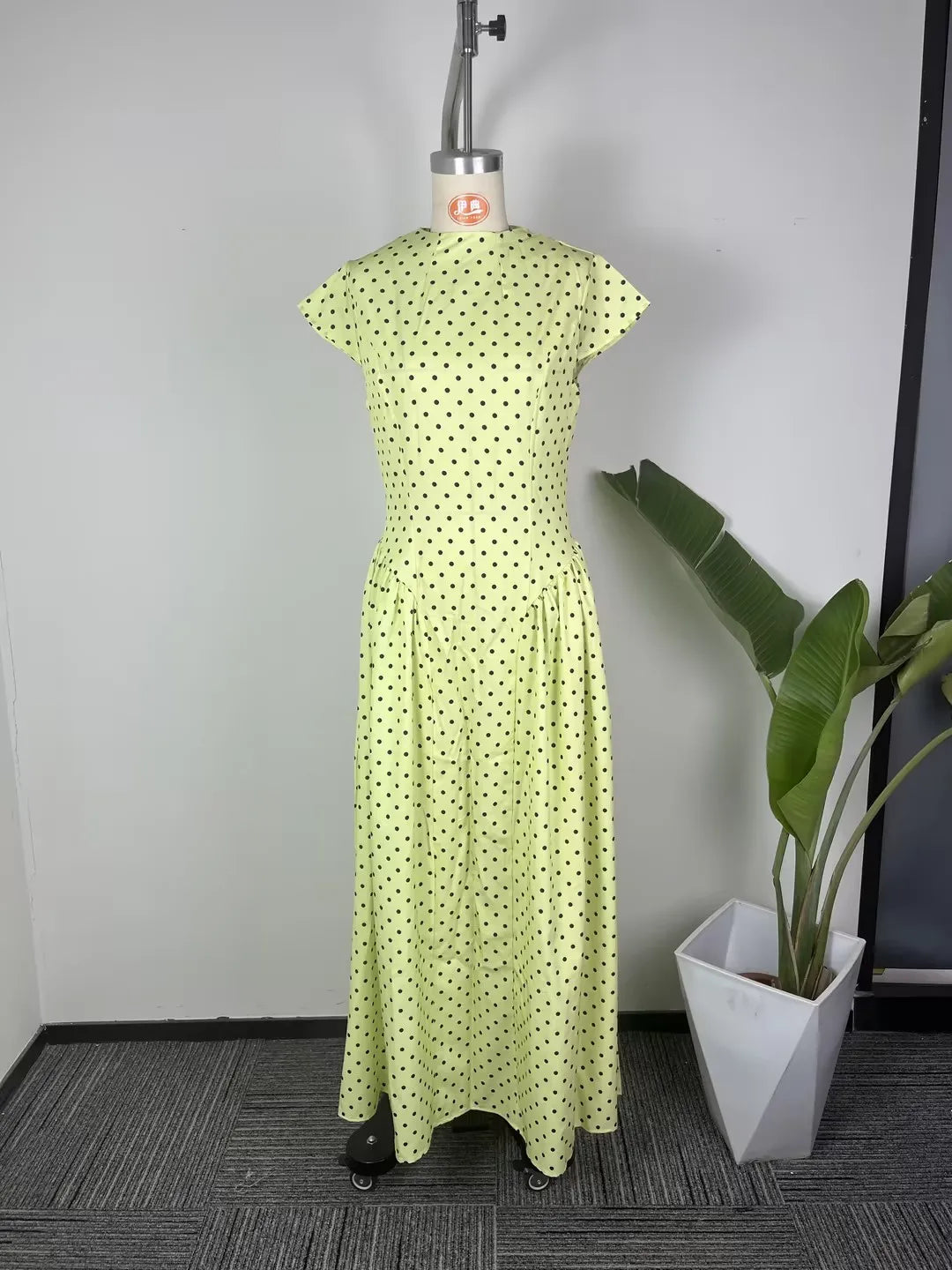 Elegant Women's Summer Evening Sleeveless High Waist Backless Long Solid Color Wrinkle Resistant Pullover Dress For Women