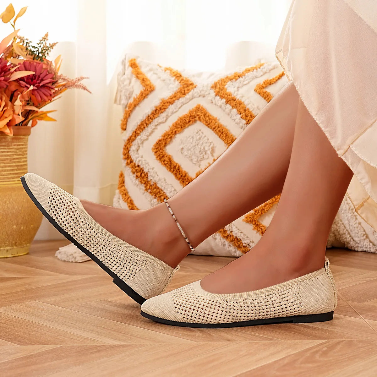 Women Lightweight Solid Knitted Shoes Women Pointed Toe Flats Breathable Mesh Casual Ballet Sneakers Slip on Ladies Loafers