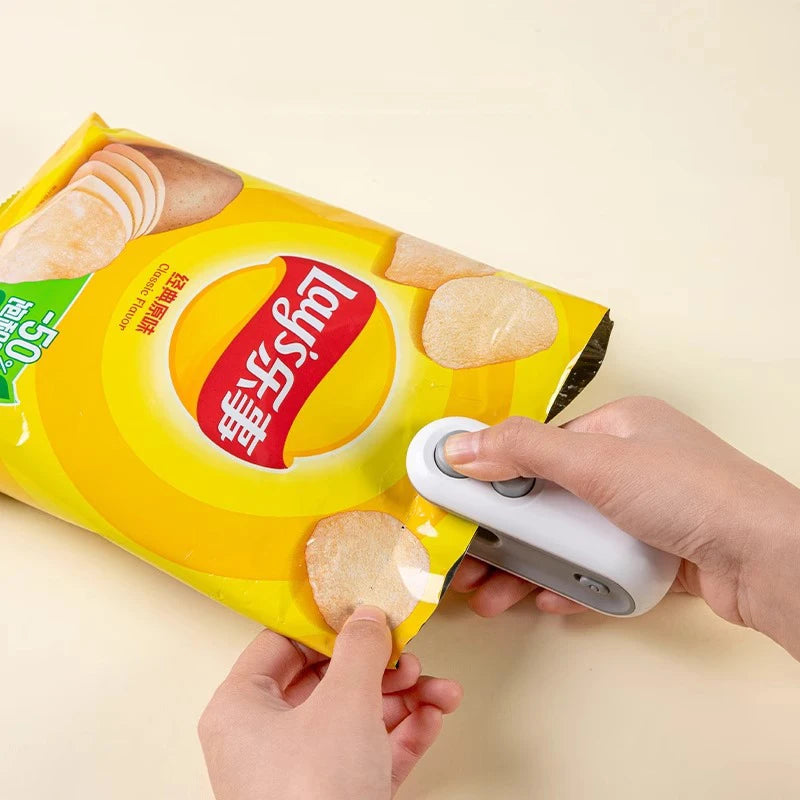 Mini Heat Bag Sealing Machine Plastic Bag Sealer Portable Food Bag Heat Sealer Machine Opening Machine Kitchen Gadgets