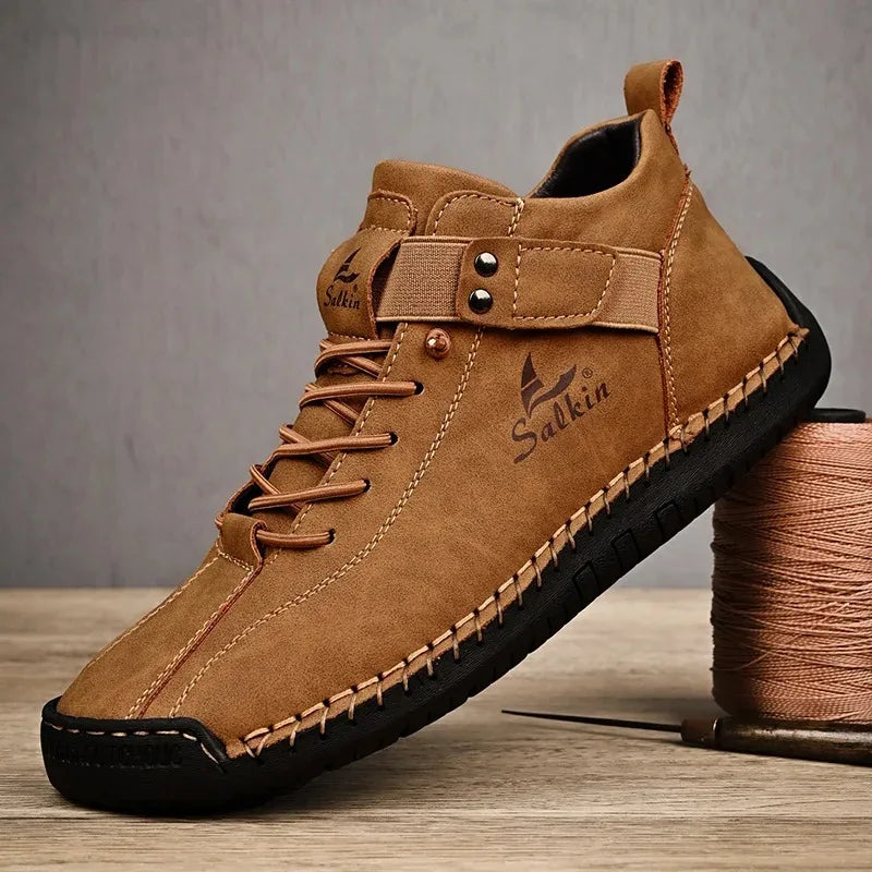New 2025 Handmade Leather Casual Men Shoes Design Sneakers Man Breathable Leather Shoes Men Ankle Boots Outdoor