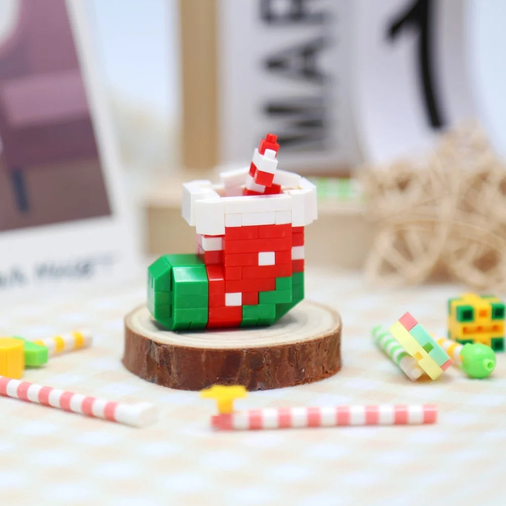 Christmas Building Blocks Set Santa's Workshop Building Santa Sleigh DIY Reindeer Sleigh Christmas Hat Educational for Kids Gift