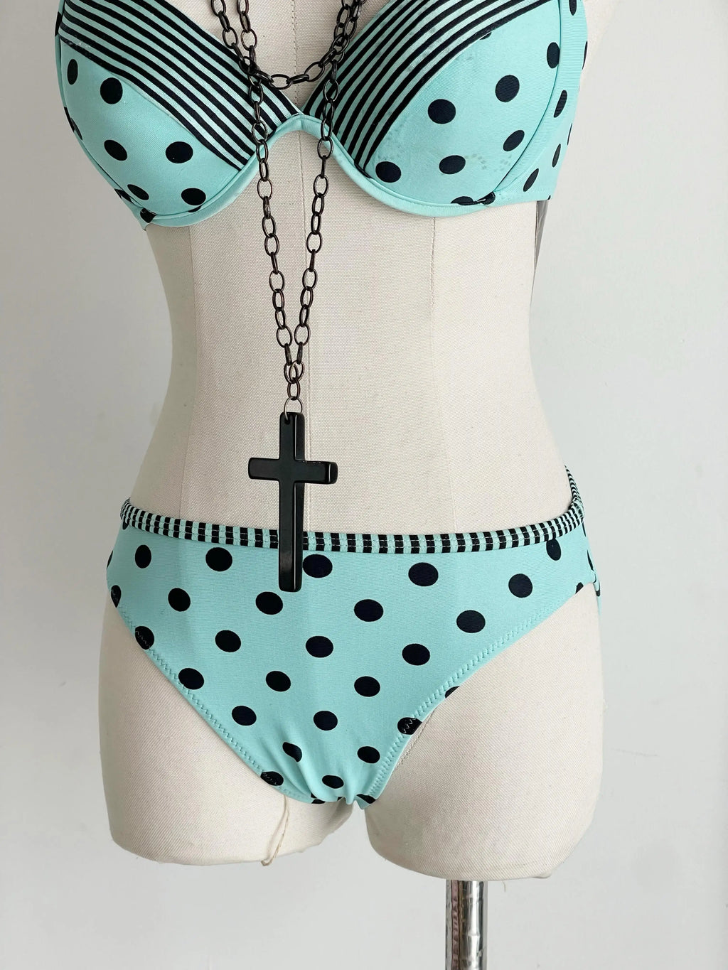 2026 new summer retro polka dot striped bikini set, short skirt, swimsuit, Y2K sweet and spicy girl swimsuit, beach vacation ins