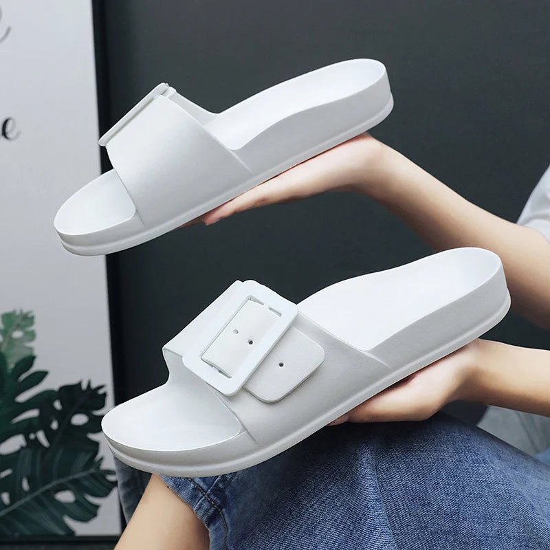 Adjustable Buckle Women's Sandals, Non-Slip, Lightweight, Flat-Soled Slip-On Sandals for Outdoor Wear, Beach Sandals, Bathroom S