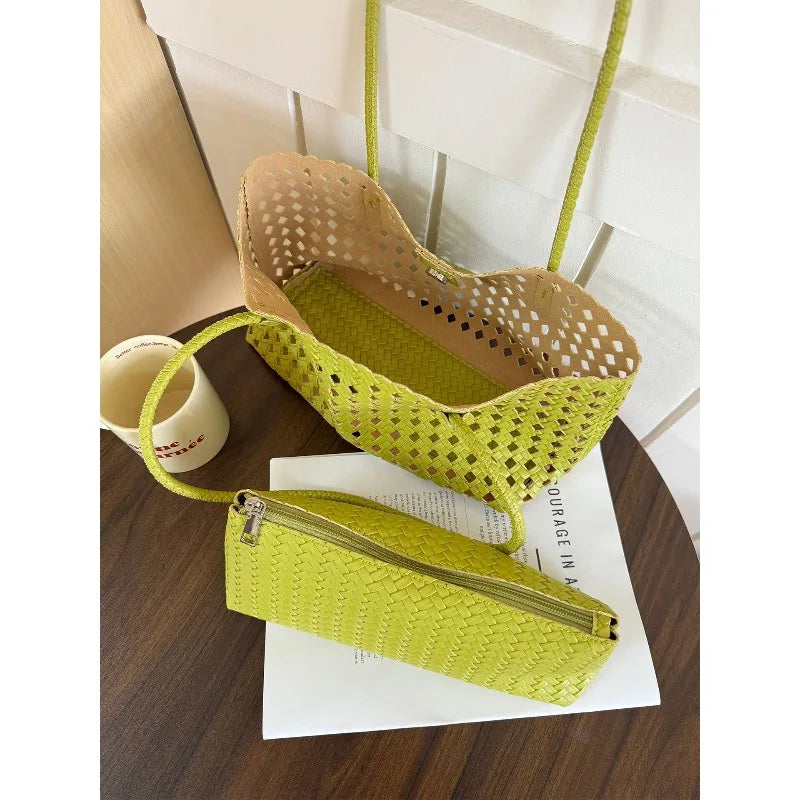 2026 New Fashion Hollow Out Woven Tote Bag for Women Large Capacity Commute Single Shoulder Handbag for Summer