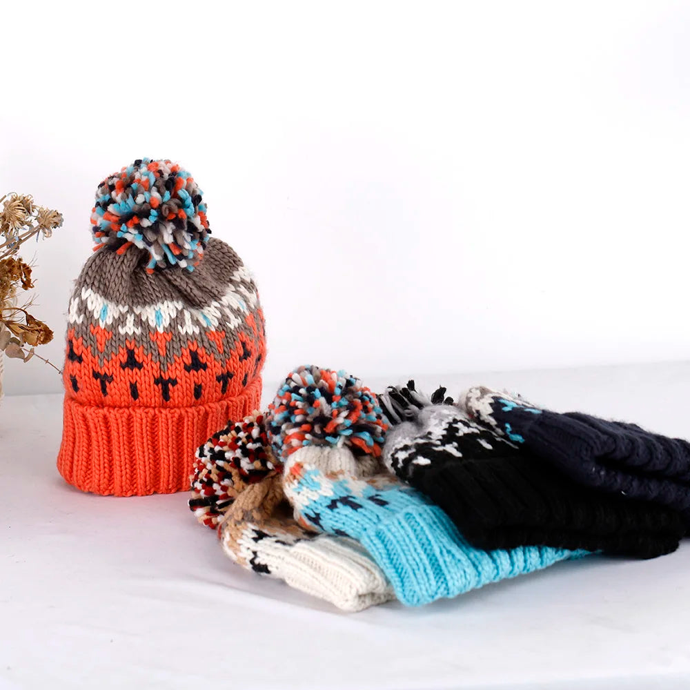 2024 skiing Cashmere Woman Winter Hat Autumn Beanies With Pompom Warm Wool Skullies fashion acrylic beanies winter hat