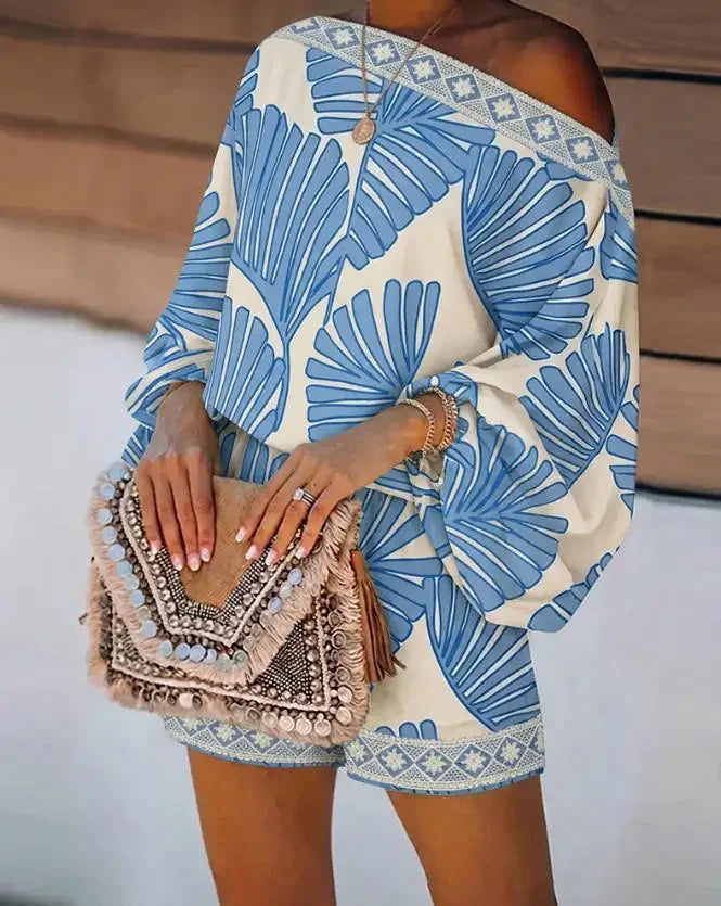 2-Piece Shorts Set for Women's Casual Loose Vacation Style Lantern Sleeve Top and Elastic Waist Shorts Printed Set