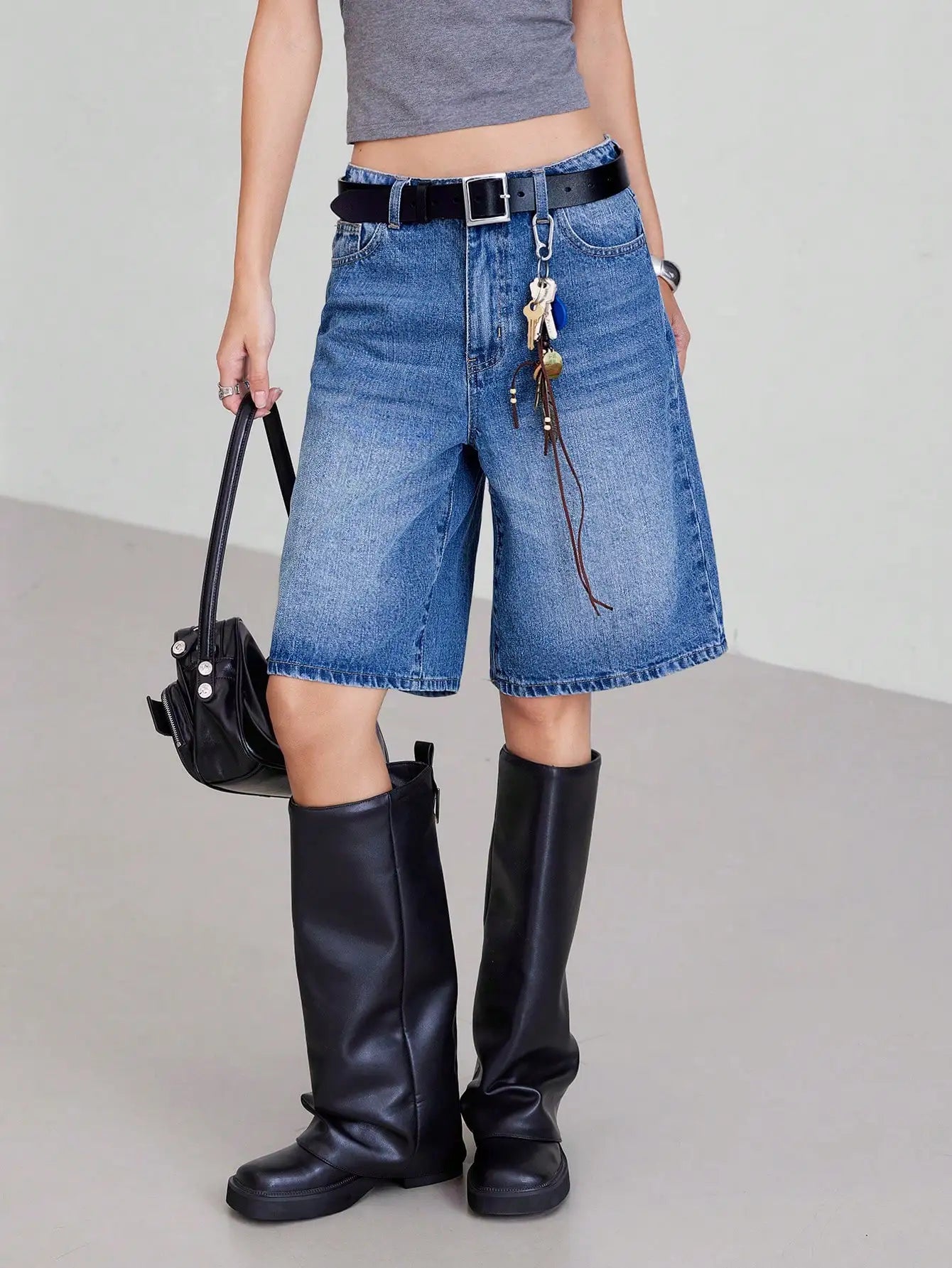 American Retro Style Five-Piece Denim Shorts for Women - Summer Spring 2025 Collection - High-Waisted  Loose-Fitting  Slimming