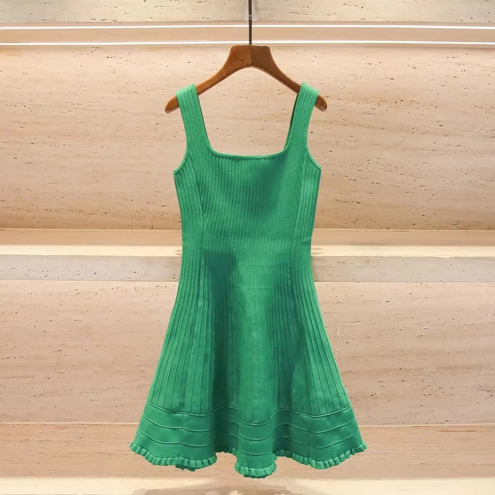 2026 Summer New Women's Square Neck High Waist Suspender Dress, Fashionable Casual Vacation Style, Waist Pockets, A-line Skirt