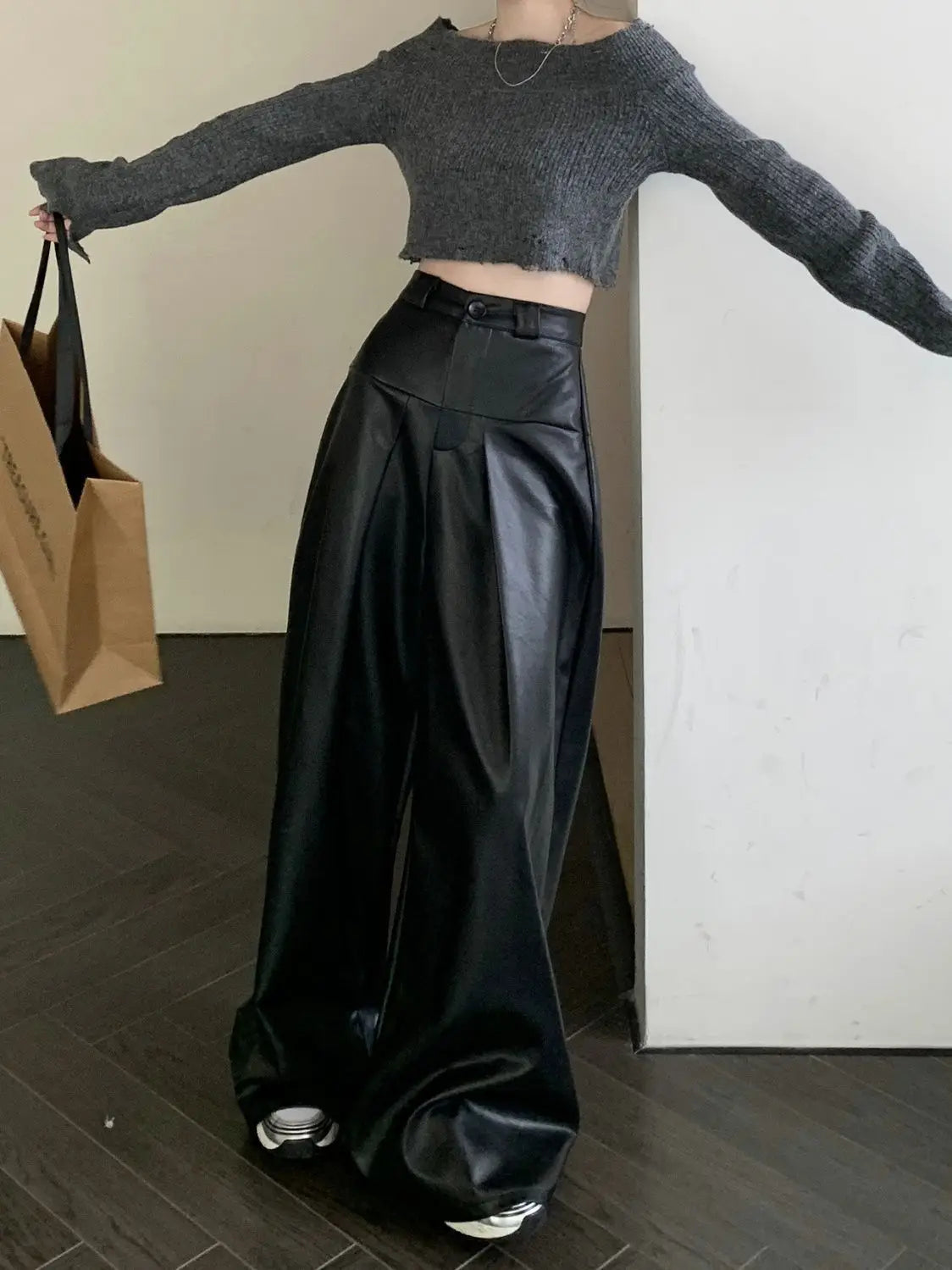 2025 New Loose Slimming Pleated Striped Casual Wide Leg Pants for Women's Autumn Street PU Leather Pants Female Clothing