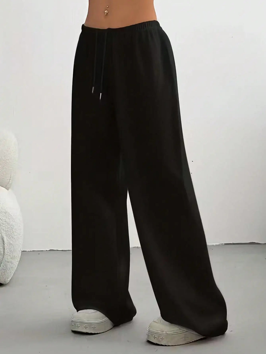 Ladies' casual wide-leg jogging pants, featuring a drawstring elastic waistband, comfortable and loose fit, and a popular style