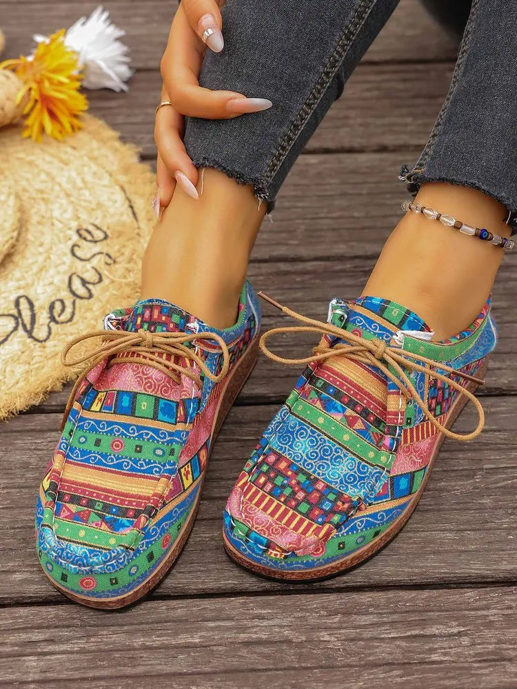 Spring 2025 Women's Printed Canvas Shoes Flat Platform Casual Toe Loafers Breathable Autumn Fashion Sneakers