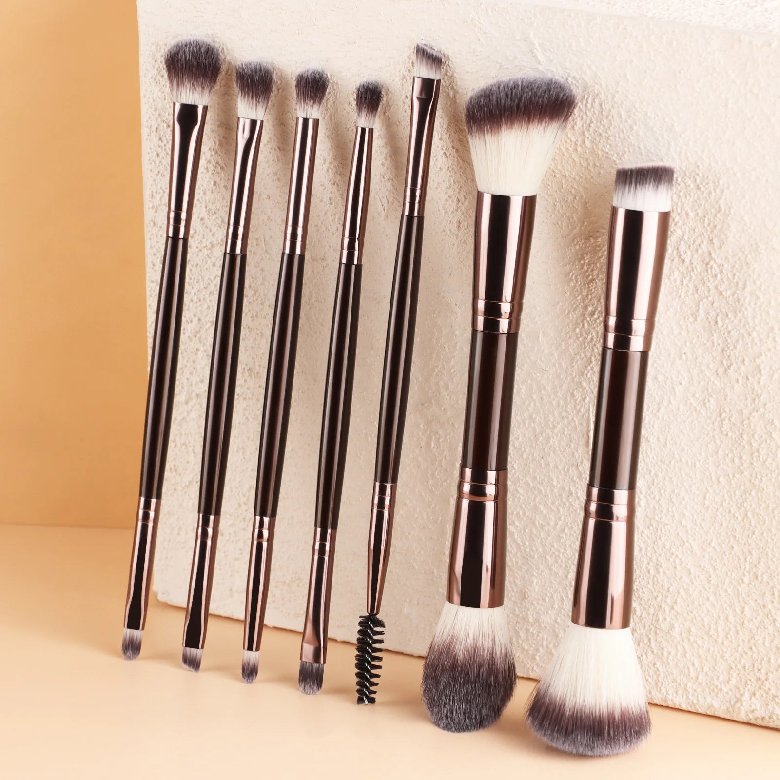 7 double-ended makeup brushes, loose powder brush, foundation brush, eyeshadow brush, eyebrow brush, soft hair beauty tool.