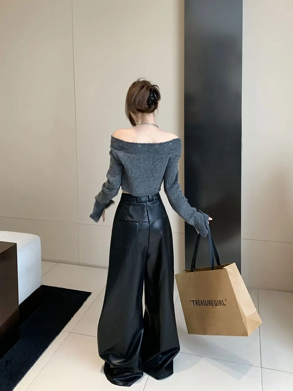 2025 New Loose Slimming Pleated Striped Casual Wide Leg Pants for Women's Autumn Street PU Leather Pants Female Clothing