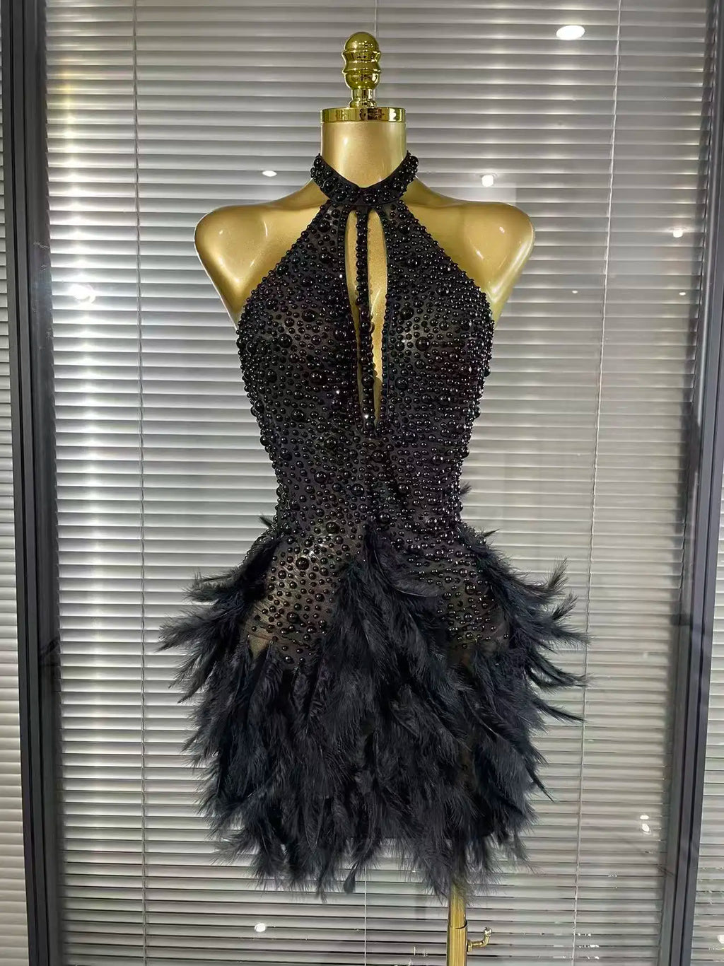 Shining Beading Women Sexy Halter Backless Feathers Bodycon Mini Dress Nightclub Party Celebrate Birthday Photoshoot Outfit
