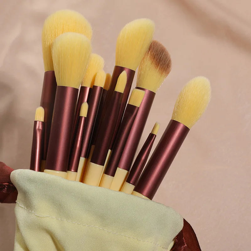 Makeup Brush Set 13Pcs for Beginners Velvet Drawstring Storage Bag Portable Travel Use For Powder Foundation Eyeshadow Blush