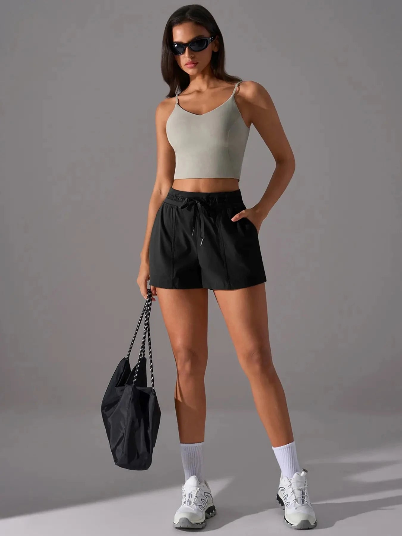 ‌Women's Casual Shorts - Elastic Waistband with Drawstring, Slant Pocket Design, Ideal for Summer & Outdoor‌