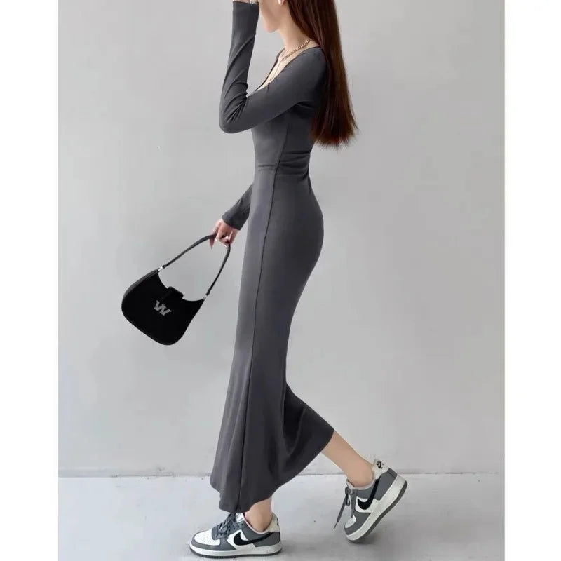 Women's Spring and Autumn Long Sleeve, Low Neck, Waist Bag, Hip Tail Long Dress, Solid Color, Slimming Dress
